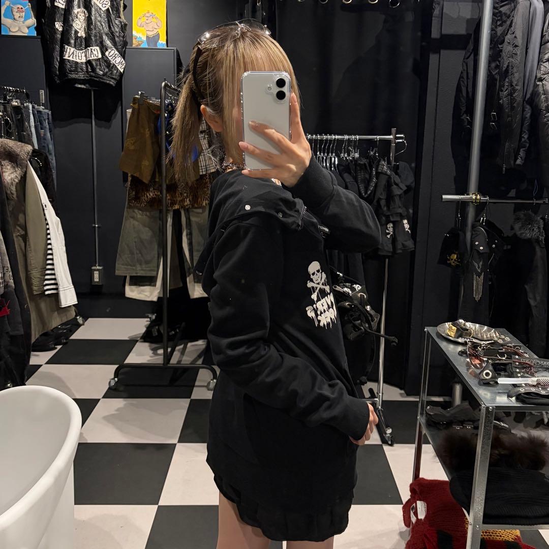 スーパーラバーズ　ハイネックジップアップパーカー　ドクロ　グランジ