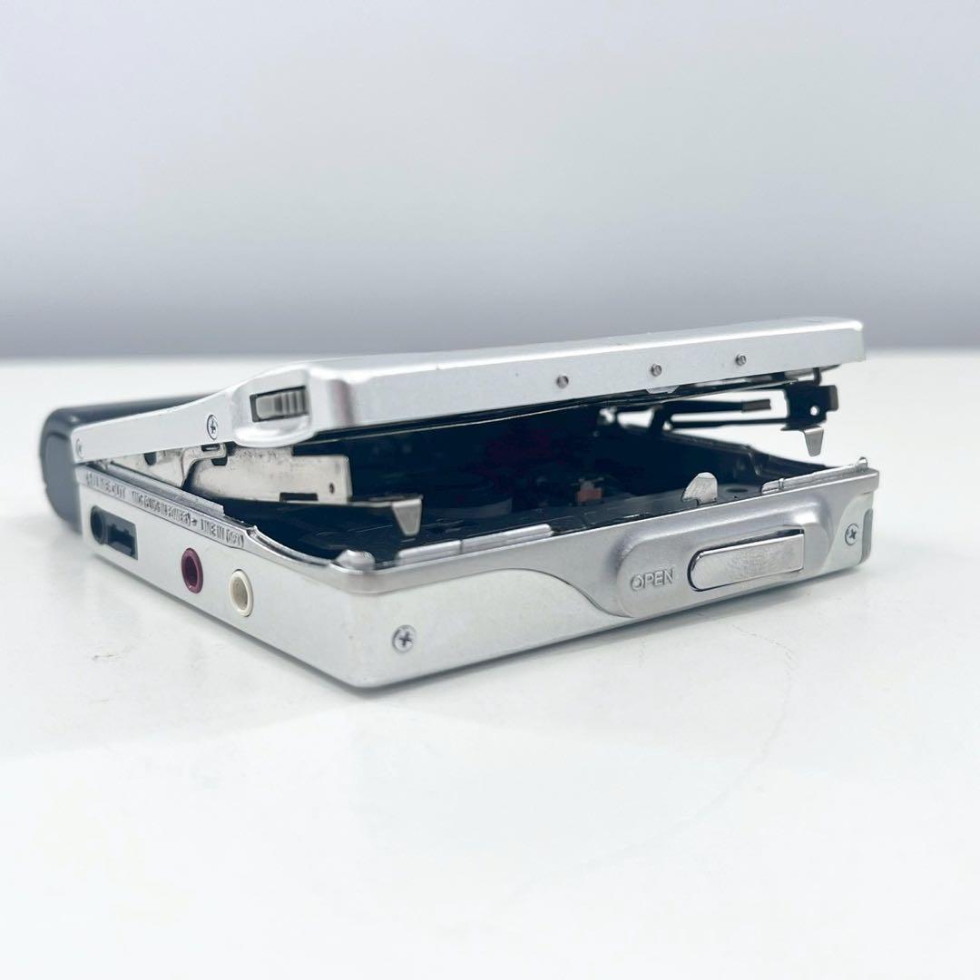 SONY MZ-R900 MDウォークマン 再生確認済み 動作品 単三電池使用可