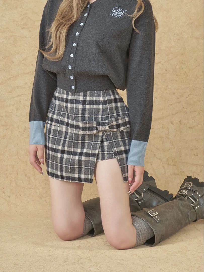 【新品未使用】ダーリッチ‪‪❤︎‬スリットチェックリボンミニスカート