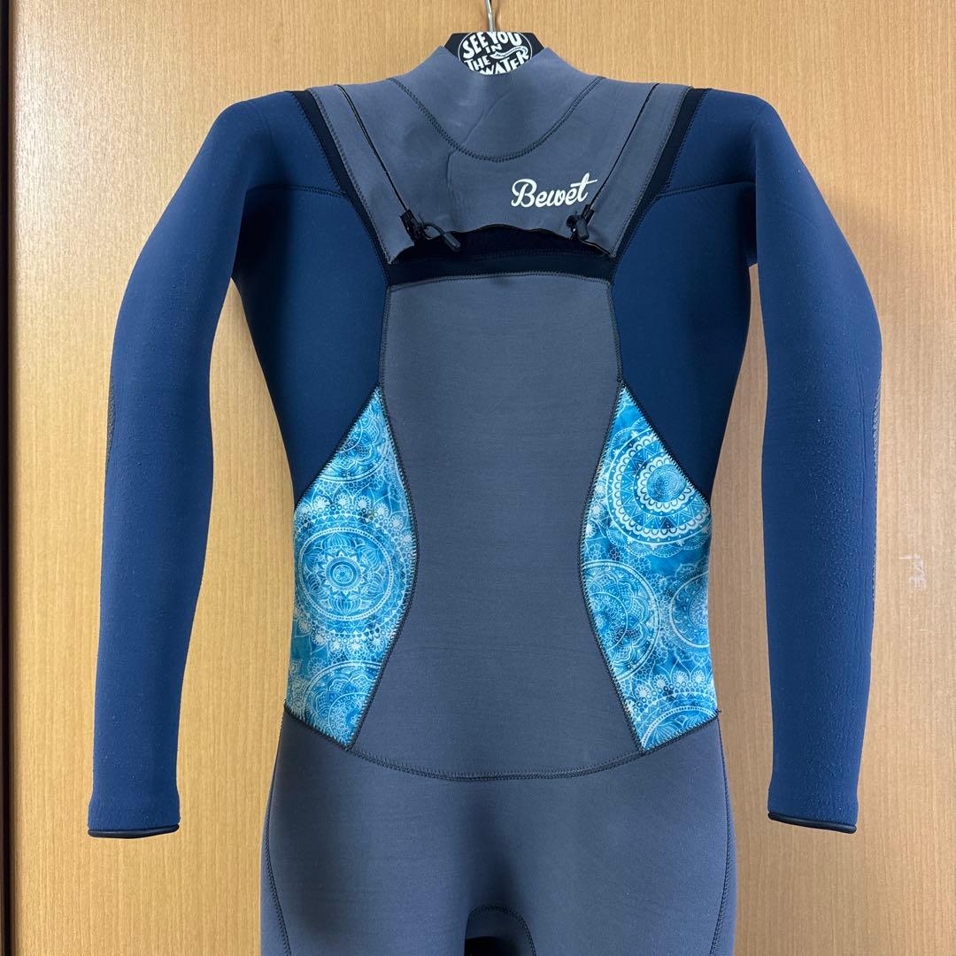 美品Bewet フルスーツ グレー/青 膝パッド付き