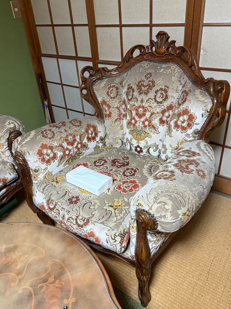 ソファ 1p イタリア製 ロココ調 姫系　猫脚 アンティーク風ダマスク柄