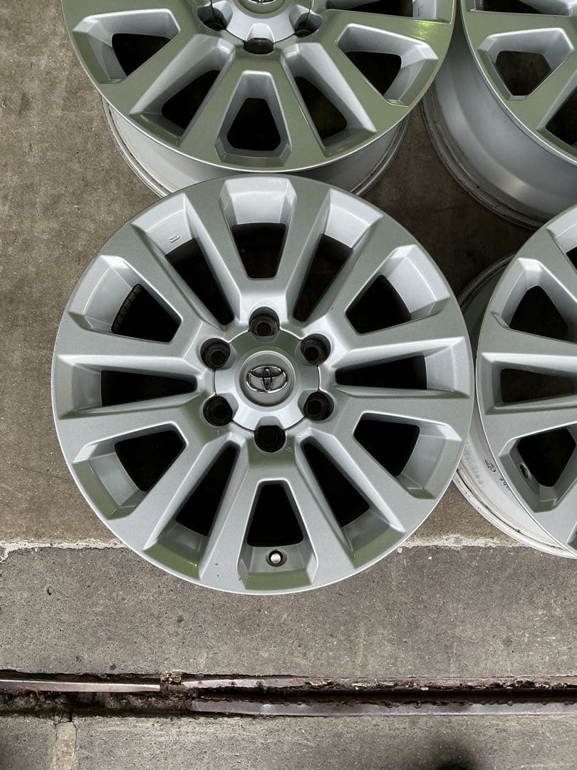 ランドクルーザー プラド 18インチ 純正ホイールセット