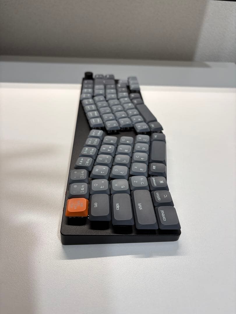 Keychron K11 Max （日本語配列） 茶軸 白いバックライト