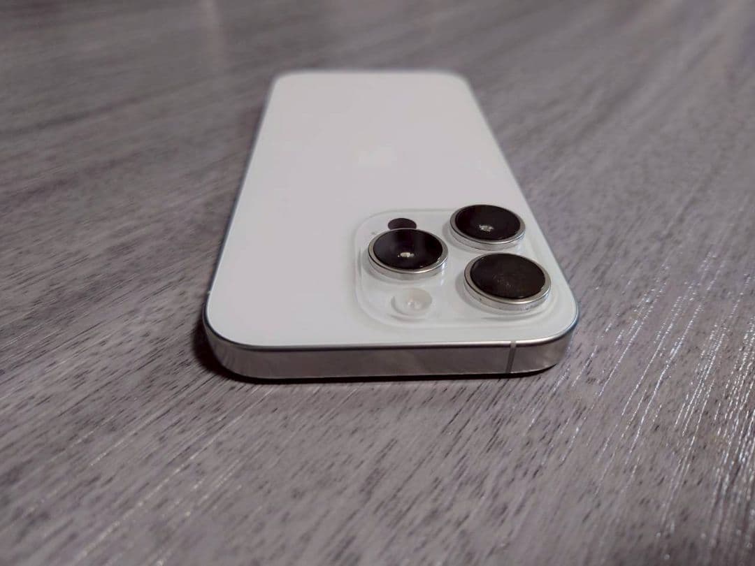 Apple iPhone 16 Pro ホワイト 本体