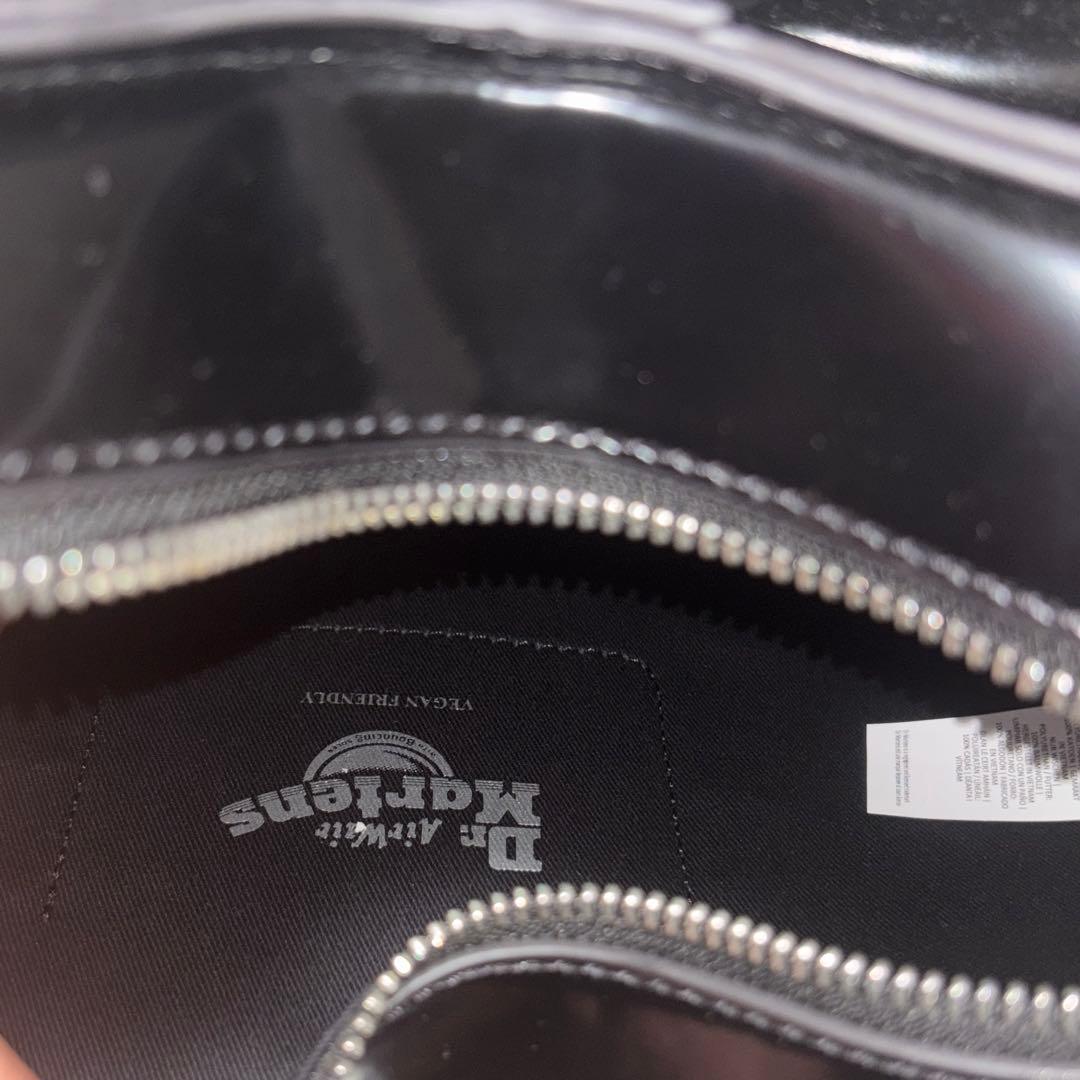 ドクターマーチン　ショルダーバッグ　リボン