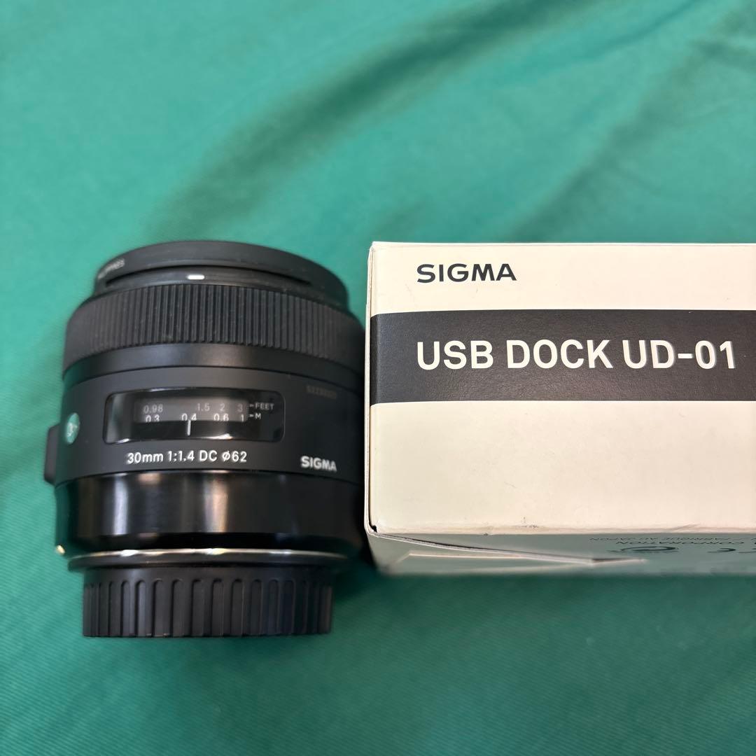 SIGMA 30mm F1.4 DC レンズ USBドック付
