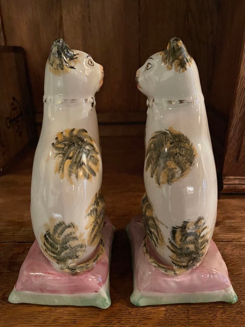 アンティーク雑貨 ANTIQUE STAFFORDSHIRE POTTERY SEATED CAT