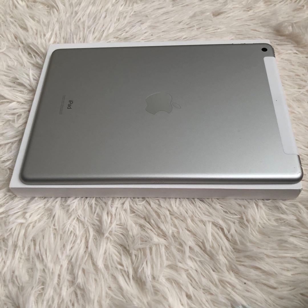 【完動品】iPad 第7世代 32GB cellular【すぐ発送】