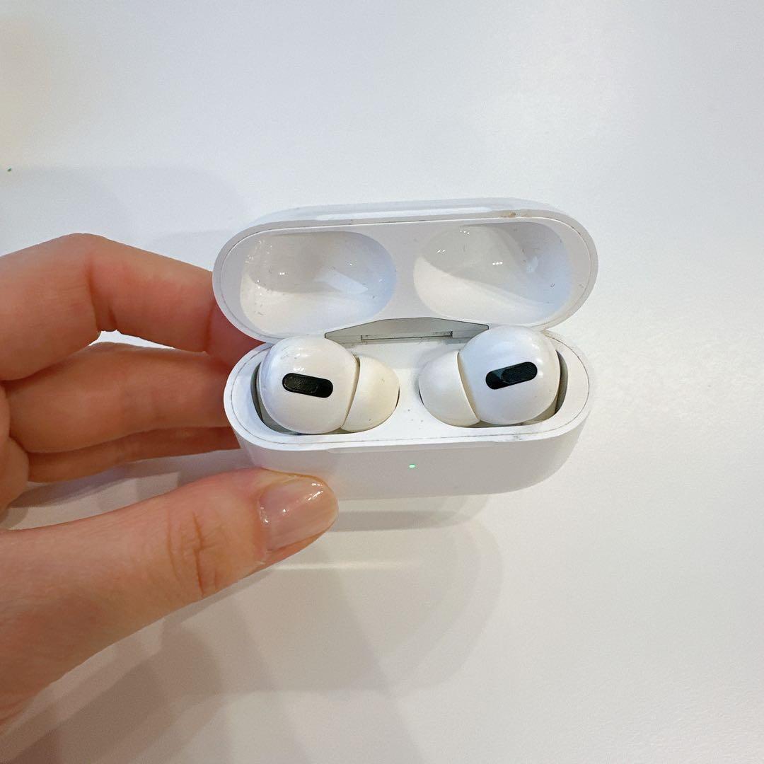 【Apple】AirPods Pro 本体 充電ケース付き