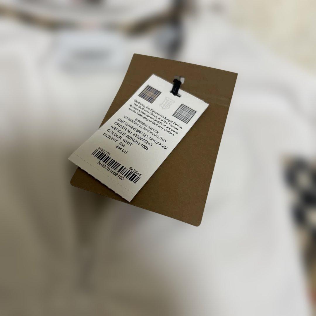 【新品タグ付】BURBERRY バーバリー　ノバチェック　ロンパース　帽子付き