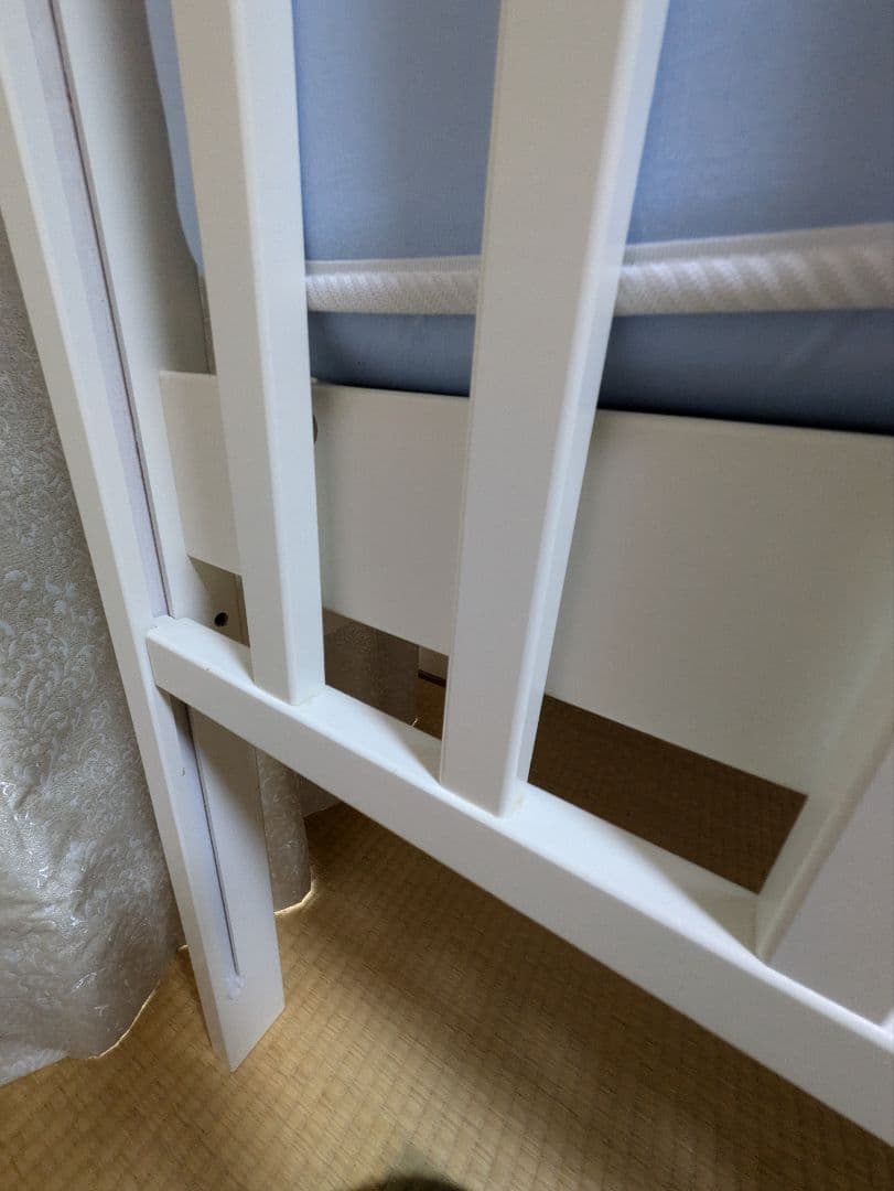 ファミリア　ベビーベッド　ホワイト