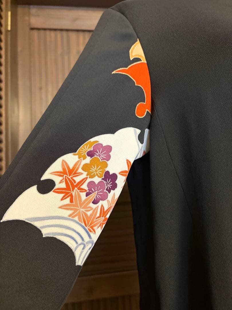 着物リメイク　黒留袖　ロングワンピース　　花鞠