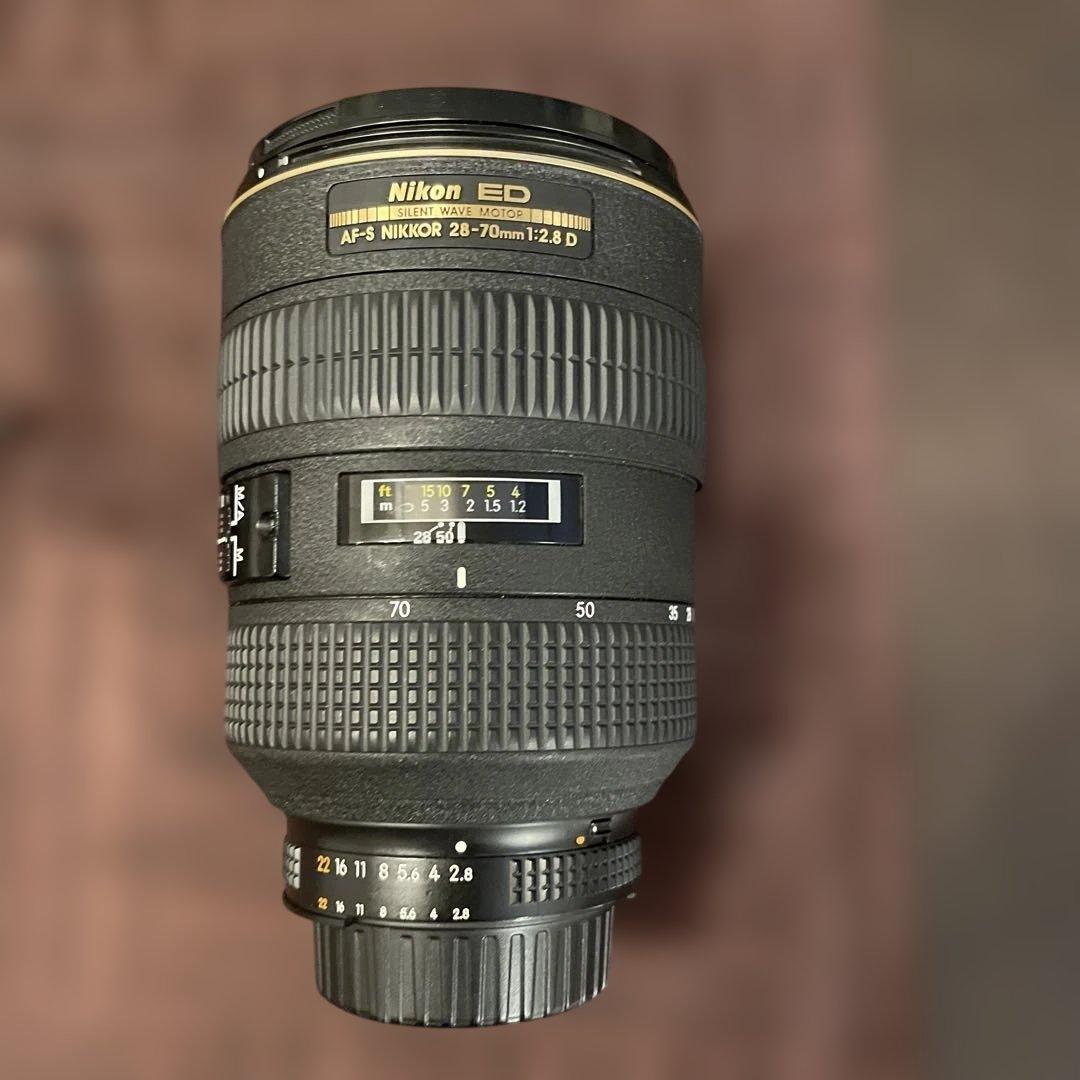 Nikon F100 とニッコール28-70mmf2.8ED低分散レンズ