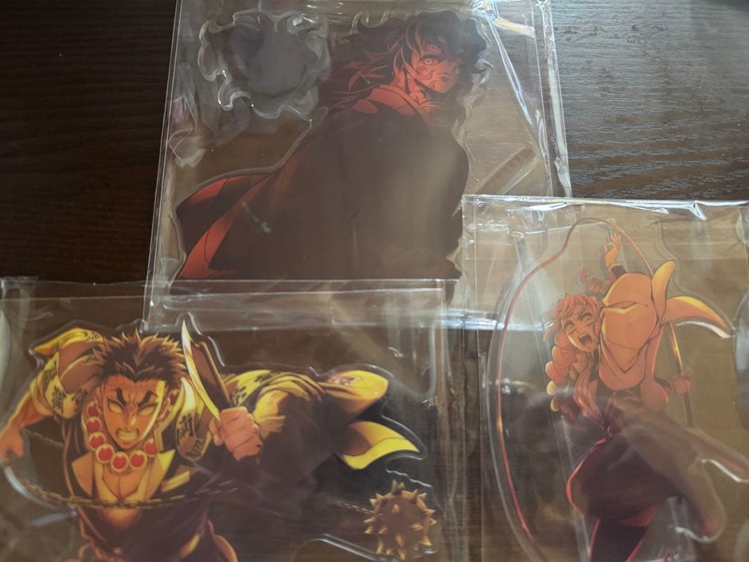 鬼滅の刃 無限城編　アクスタ、缶バッジセット