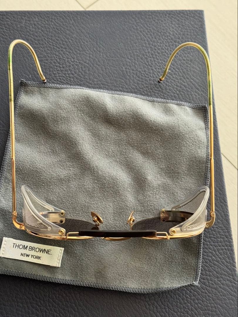 THOM BROWNE チタンサイドシールドゴールドサングラス