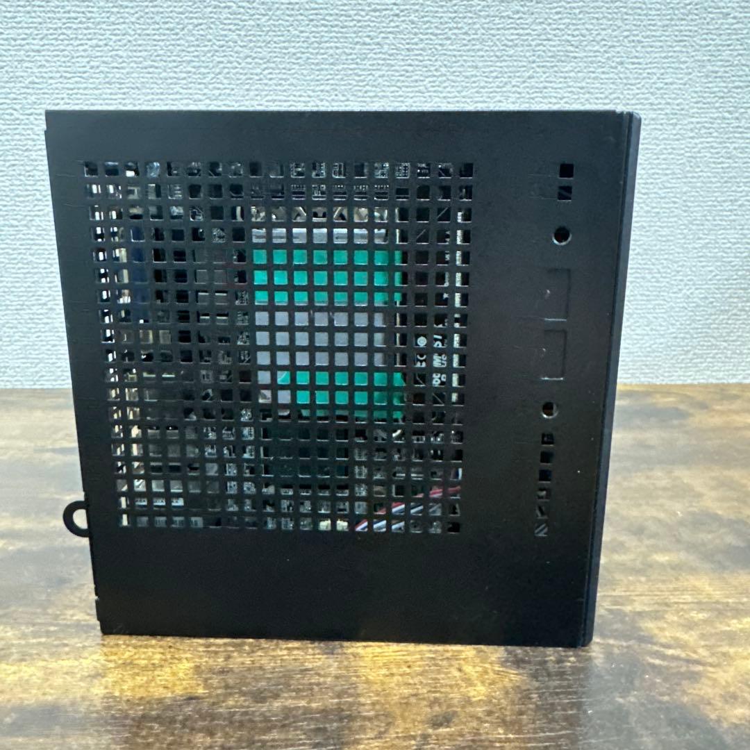 DeskMini B660 ベアボーンPC