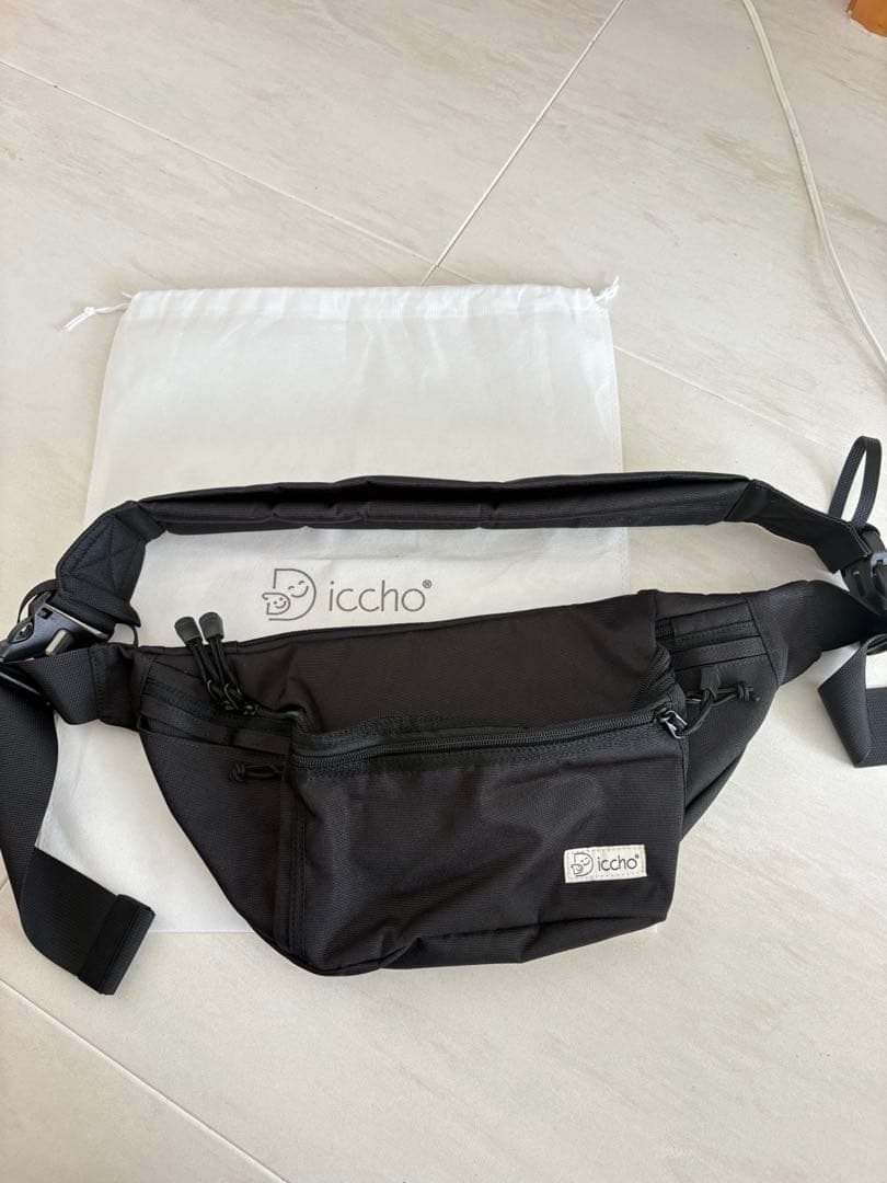 Hug育 diccho 抱っこひもショルダーバッグ 黒 ヒップシート