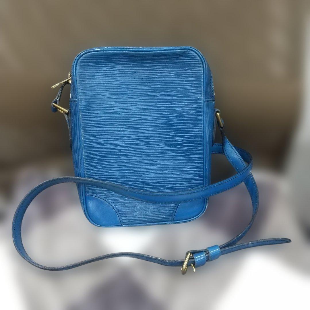 週末価格‼️ ヴィトン エピ ダヌーブ ショルダーバッグ ブルー 難あり
