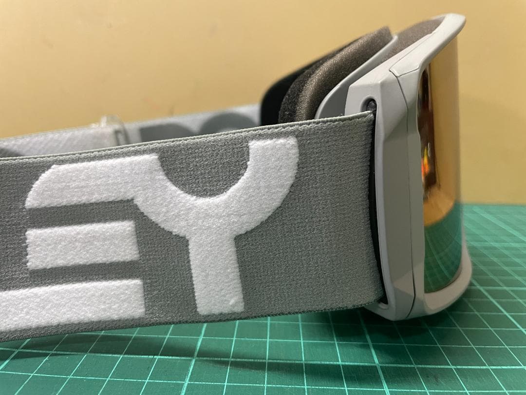 j*n様 ＊OAKLEY LINE MINER L MatteGrey/Rose