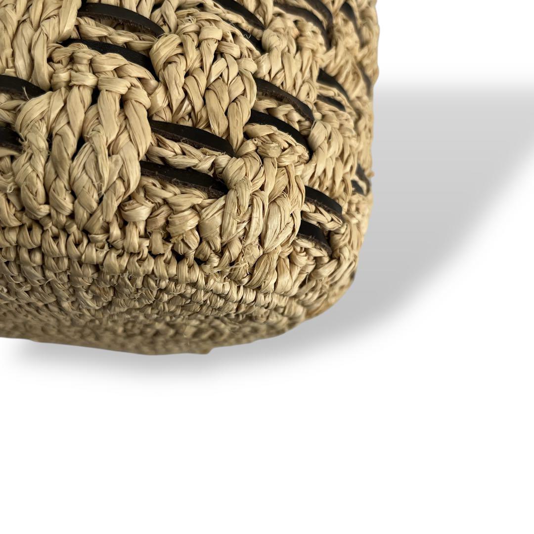 良品　ヘレンカミンスキー　かごバッグ　編み込み　ロゴプレート　ラフィア　ベージュ