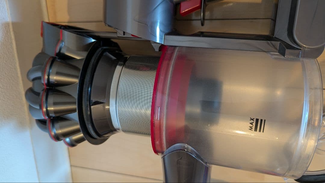 美品！バッテリー交換済み！ dyson ダイソン v7slim