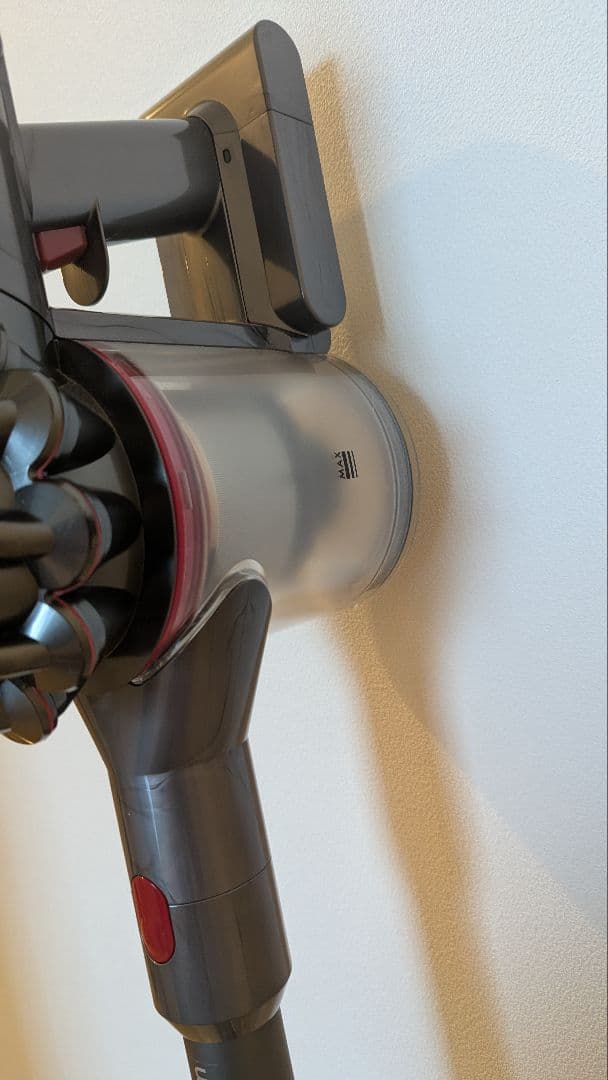 美品！バッテリー交換済み！ dyson ダイソン v7slim