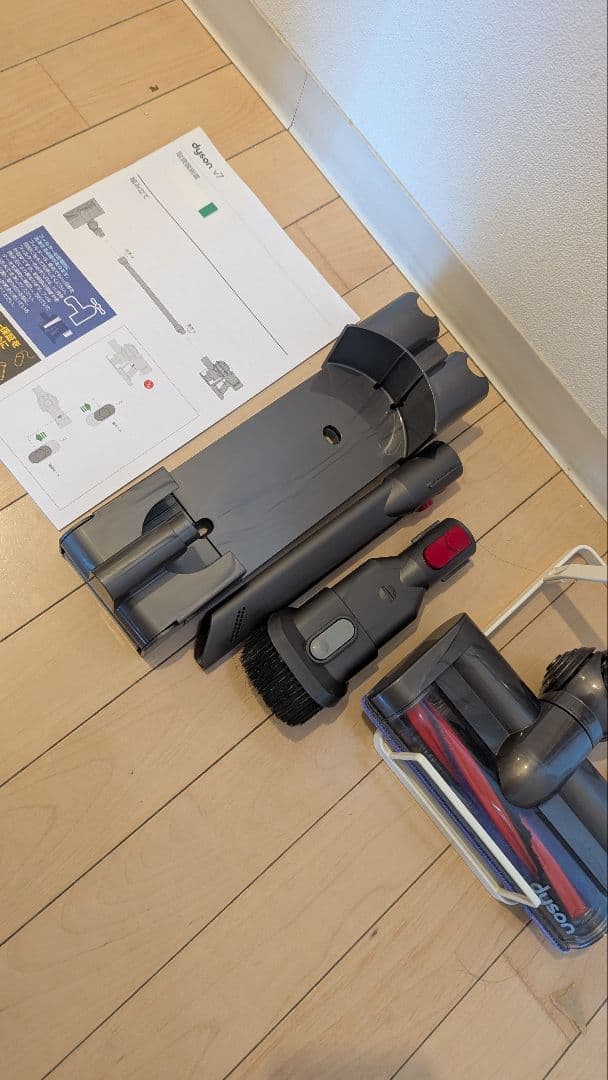 美品！バッテリー交換済み！ dyson ダイソン v7slim