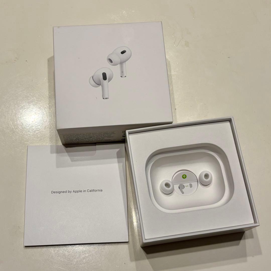 【超美品・付属完備】AirPods Pro 第2世代 本体＋Switchケース付