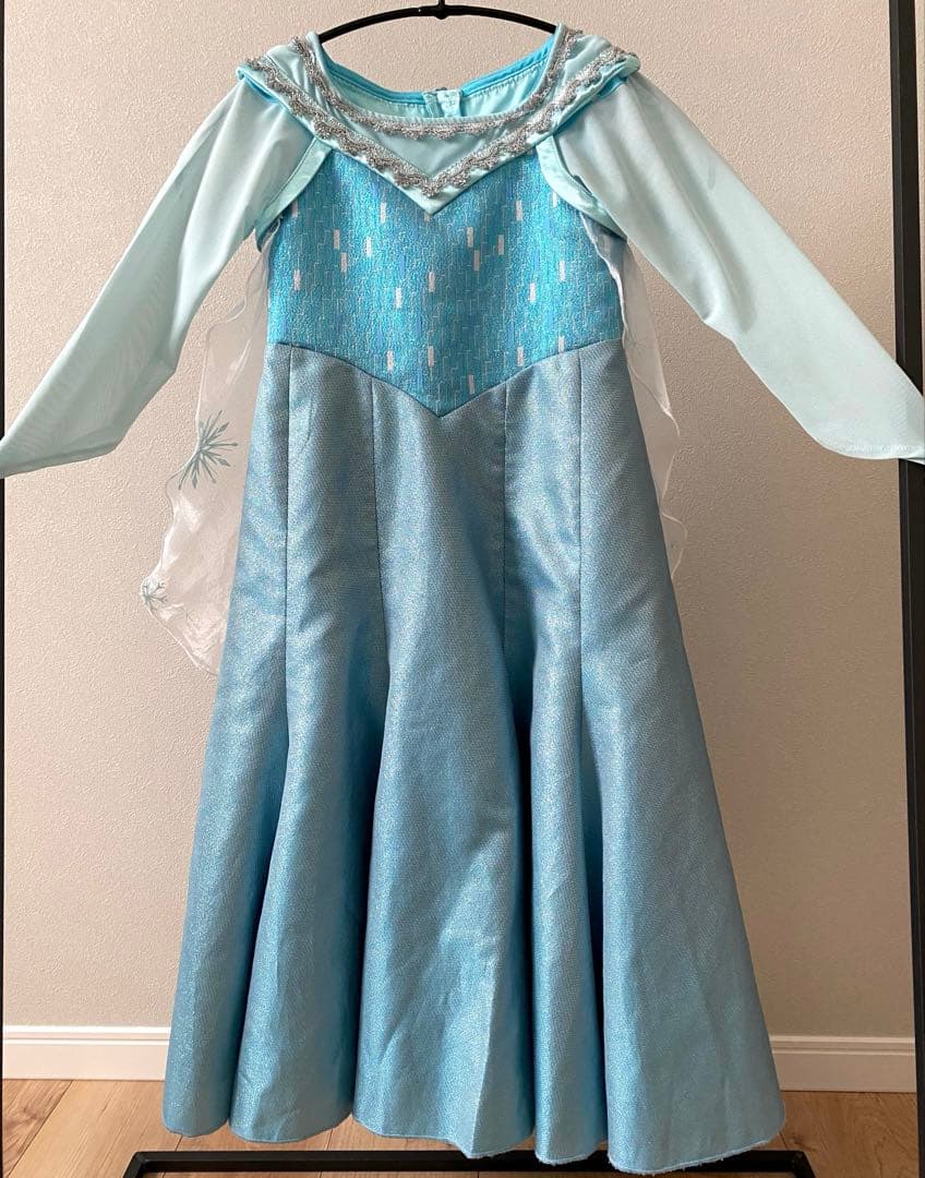 ビビディバビディブティック　エルサ＊ヘアピン付【サイズ110】