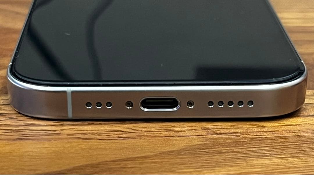 iPhone 16 pro 256GB SIMフリー バッテリー97%