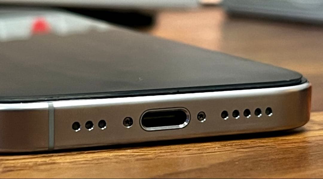 iPhone 16 pro 256GB SIMフリー バッテリー97%