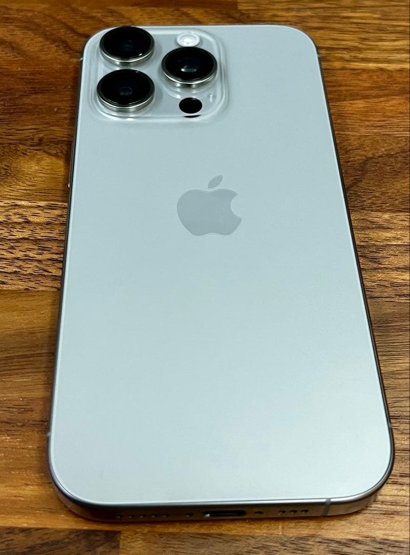 iPhone 16 pro 256GB SIMフリー バッテリー97%