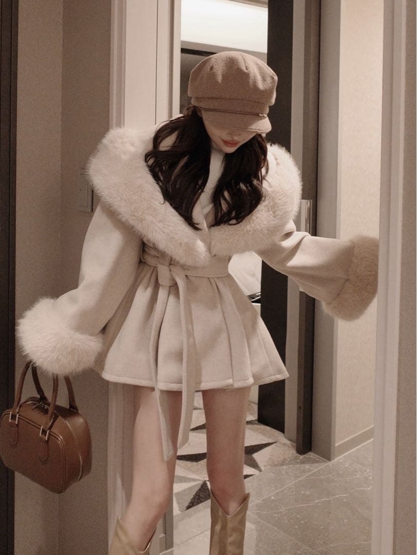 Darich ウエストベルトプリンセスラインコート(ハンガー付き)