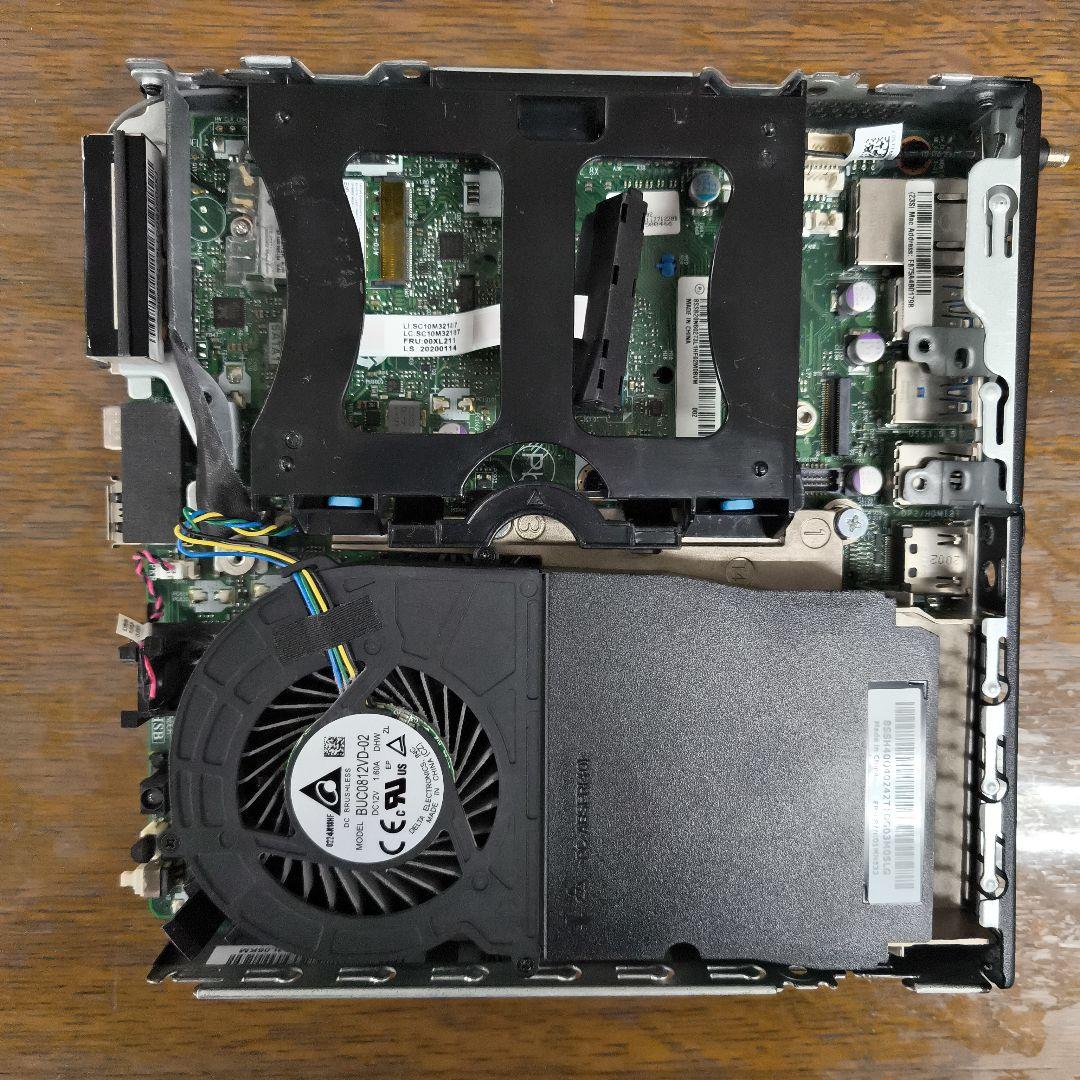 Lenovo ThinkCenter M720q デスクトップパソコン