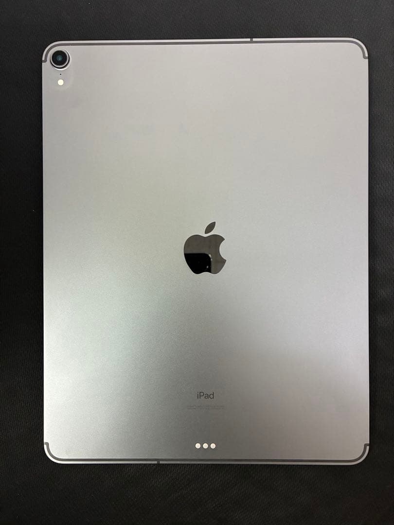 Apple iPad Pro 12.9（第3世代）256GB MTHV2J/A