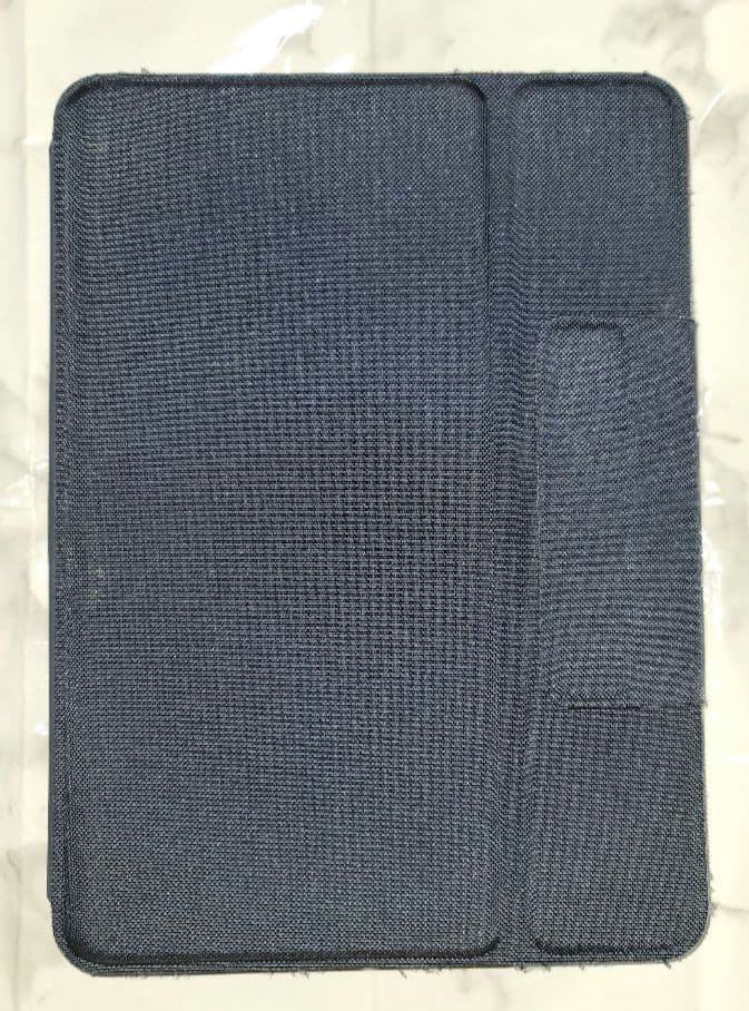 iPad 第８世代 32GB Wifi モデル　キーボードセット　本体