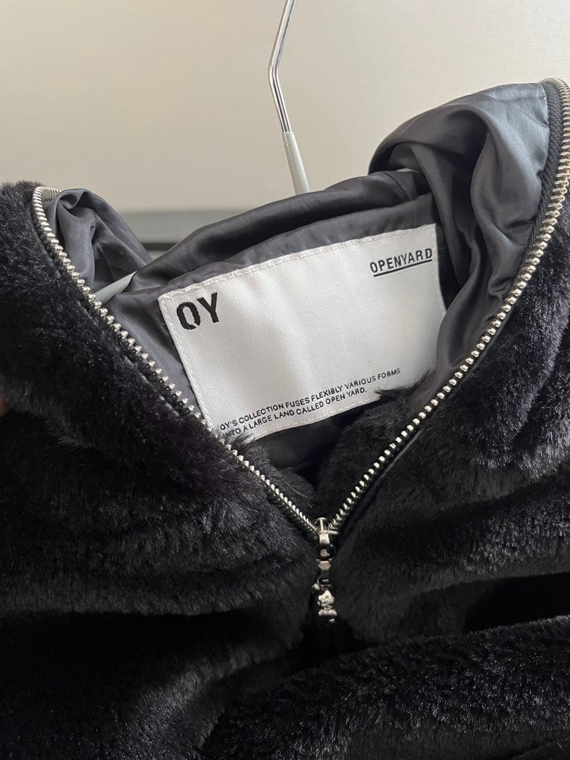 OYクマ耳付き黒ファーコート