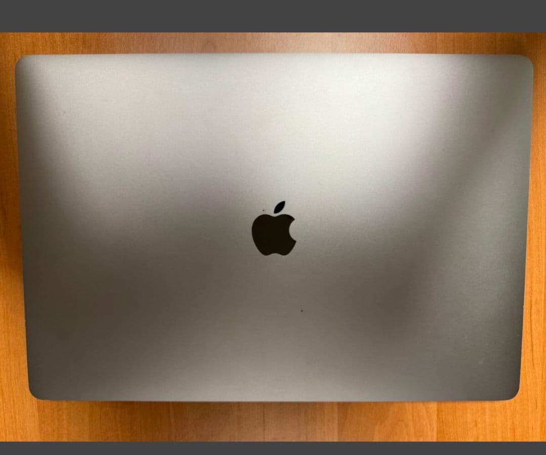 1/31まで値引 Apple MacBookPro i9 SSD1TB 64GB