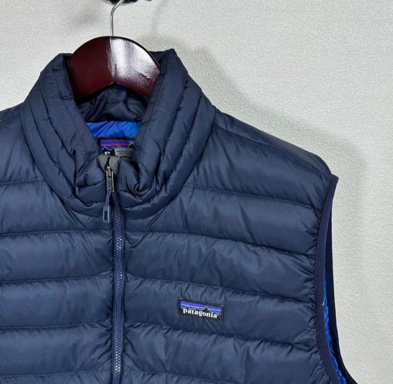 美品 XL patagonia 2017年製 ダウンセーターベスト ネイビー