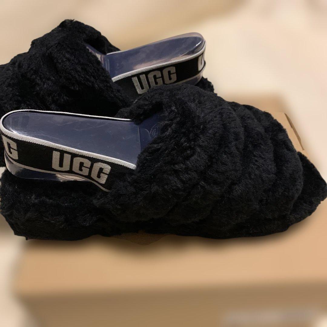 UGG ブラック ファーサンダル23cm