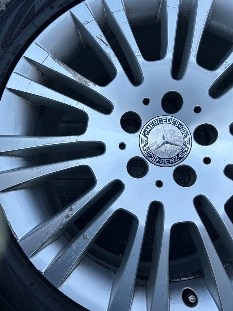 メルセデスベンツVクラス 18インチ スタッドレスタイヤ・ホイールセット