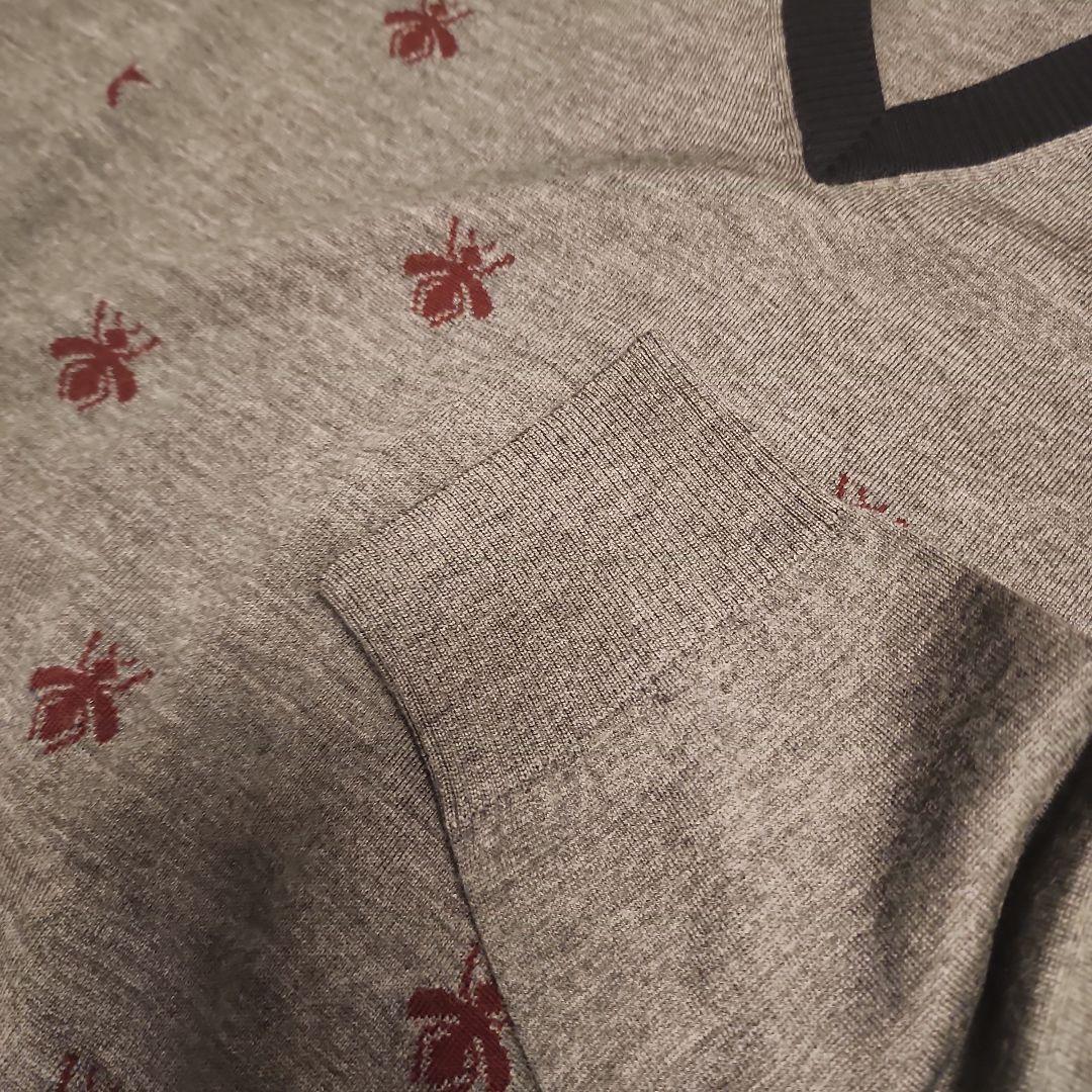 GUCCI グレー Vネックニット