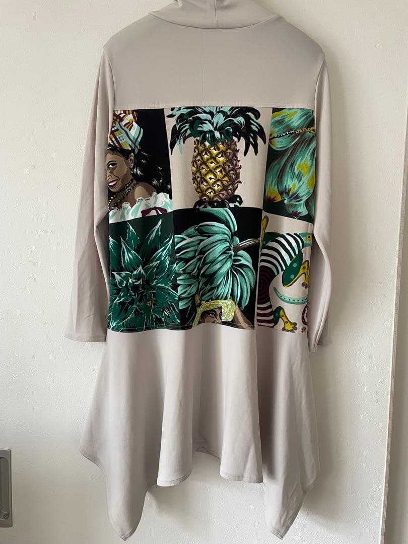 トクコプルミエブォル/アートワークAラインチュニックワンピース