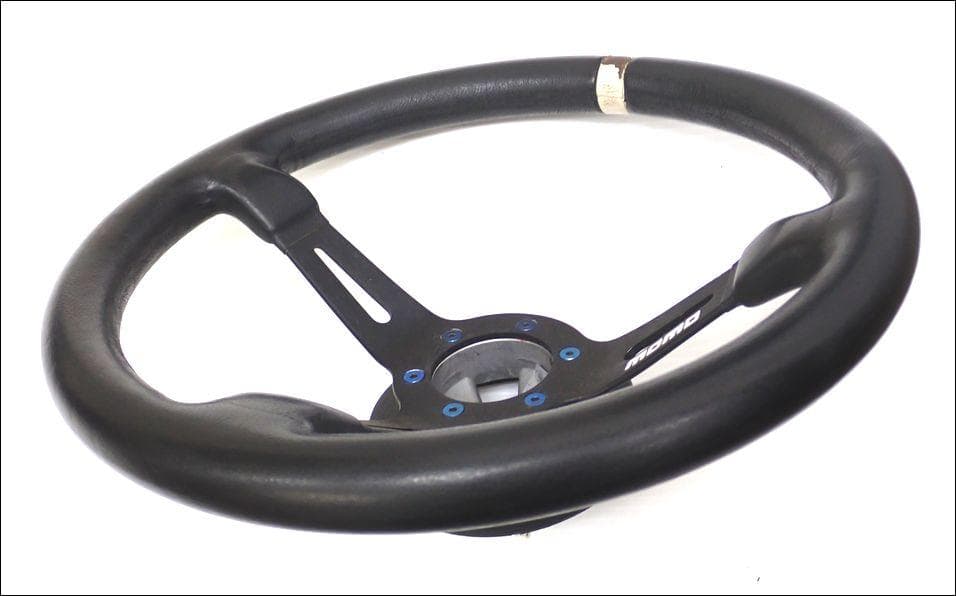 momo ステアリング 35φ ディープコーン