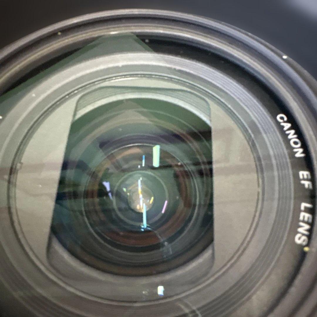 Canon EF 20-35mm f/3.5-4.5 レンズ