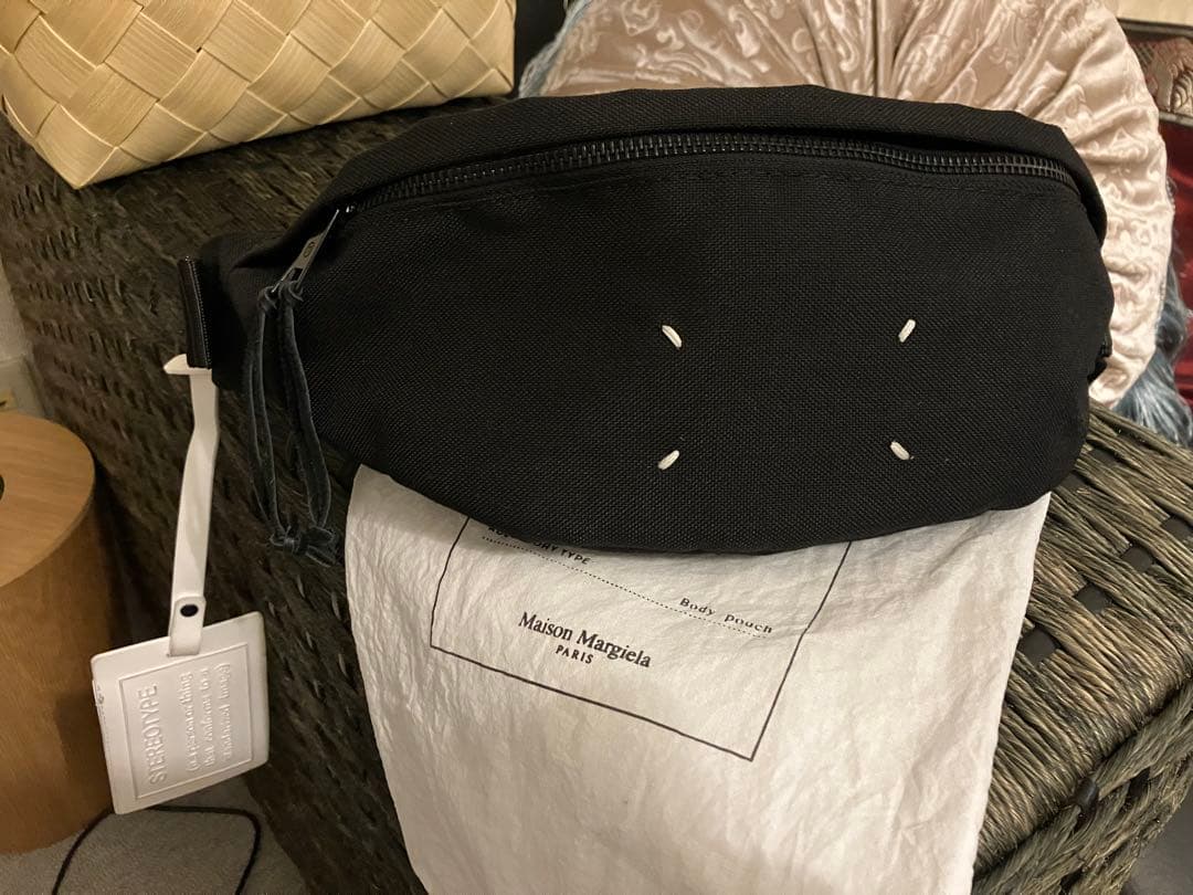 メゾンマルジェラ　ボディーバッグ