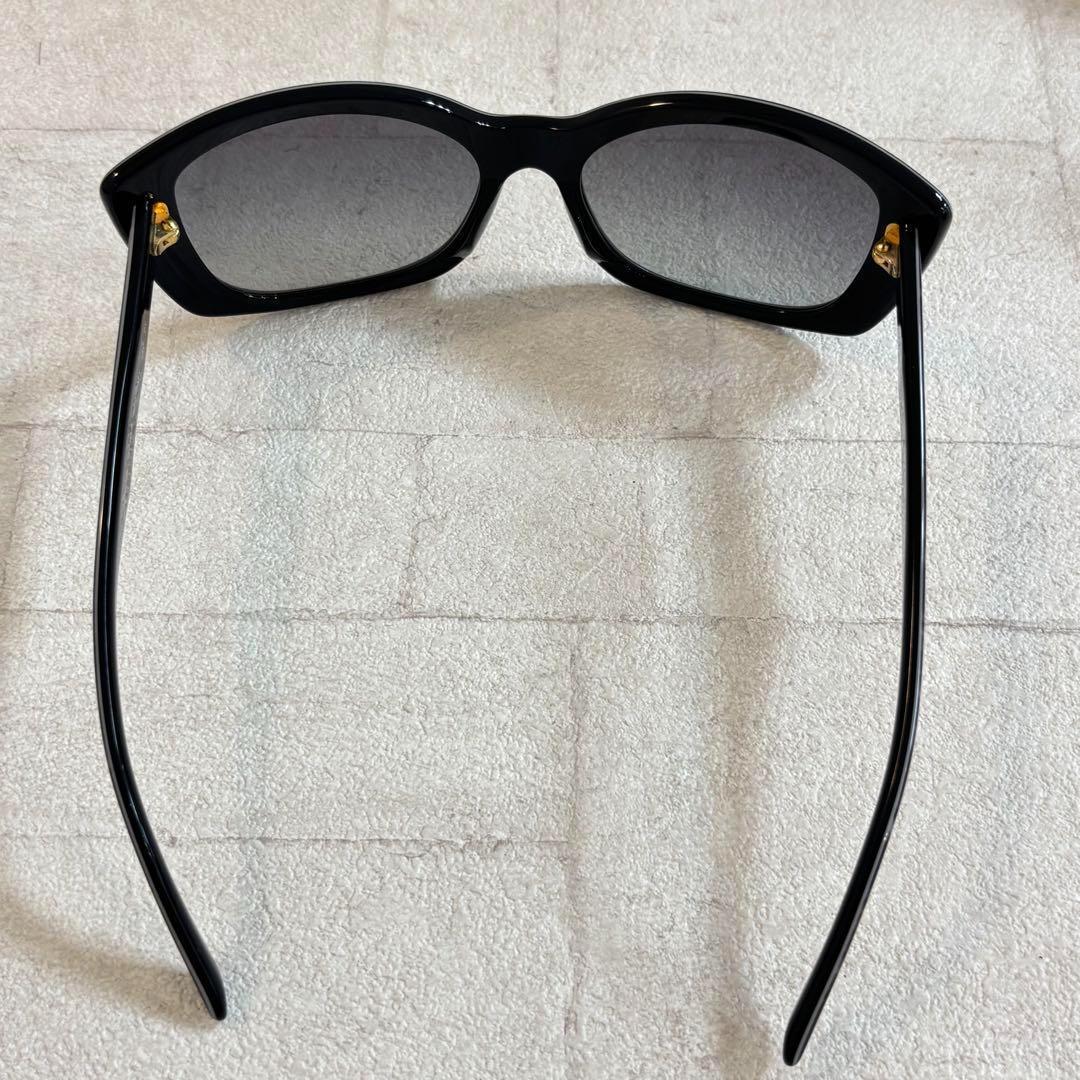 【美品】プラダ　PRADA☆サングラス ブラック ケース付き　パープル　795