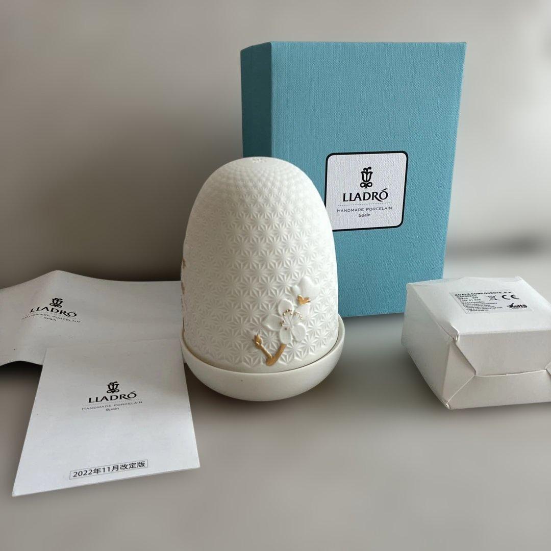 新品未使用リアドロ　LLADRO Dome Lamp (桜) リビング　ランプ