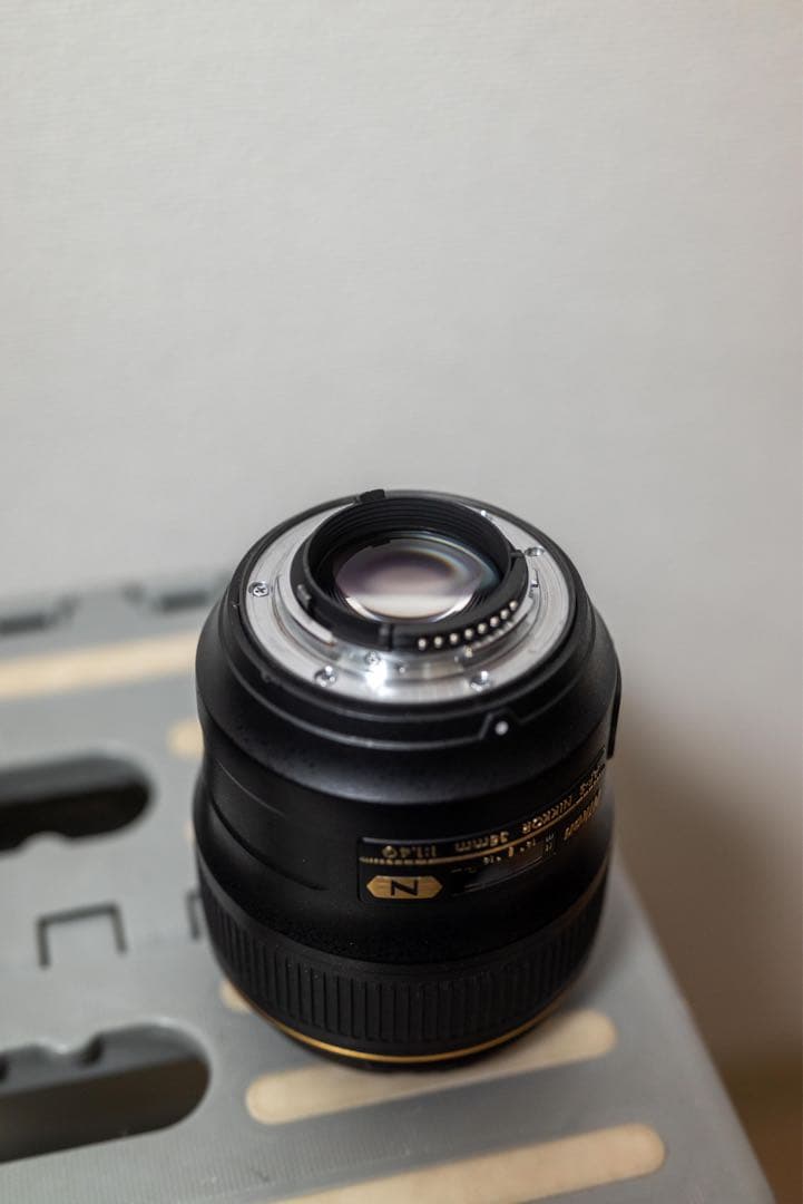 Nikon AF-S NIKKOR 35mm f/1.4G 単焦点　ニコン