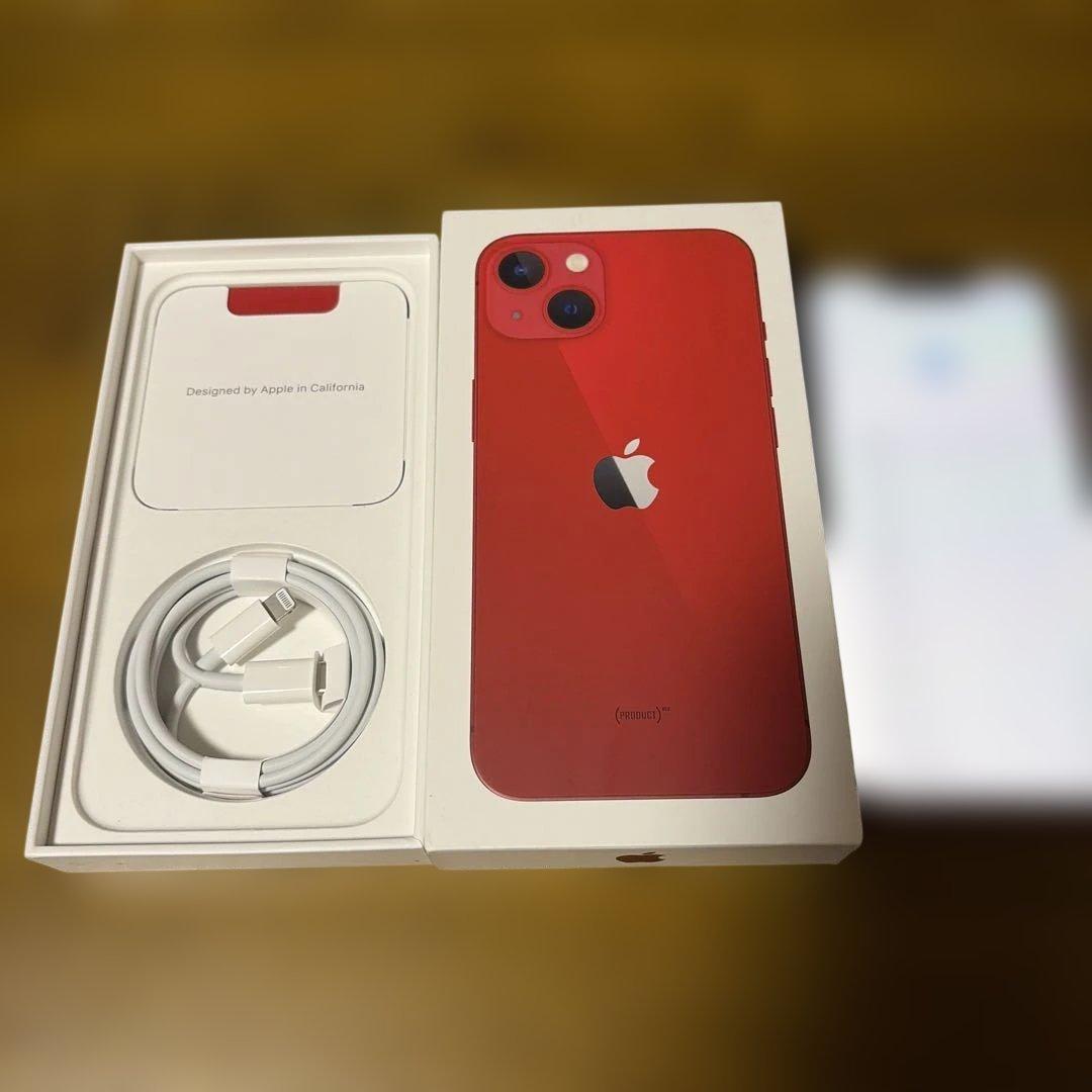 iPhone 13 (RED) 本体と付属品 保護フィルムは購入時すぐ貼ったまま